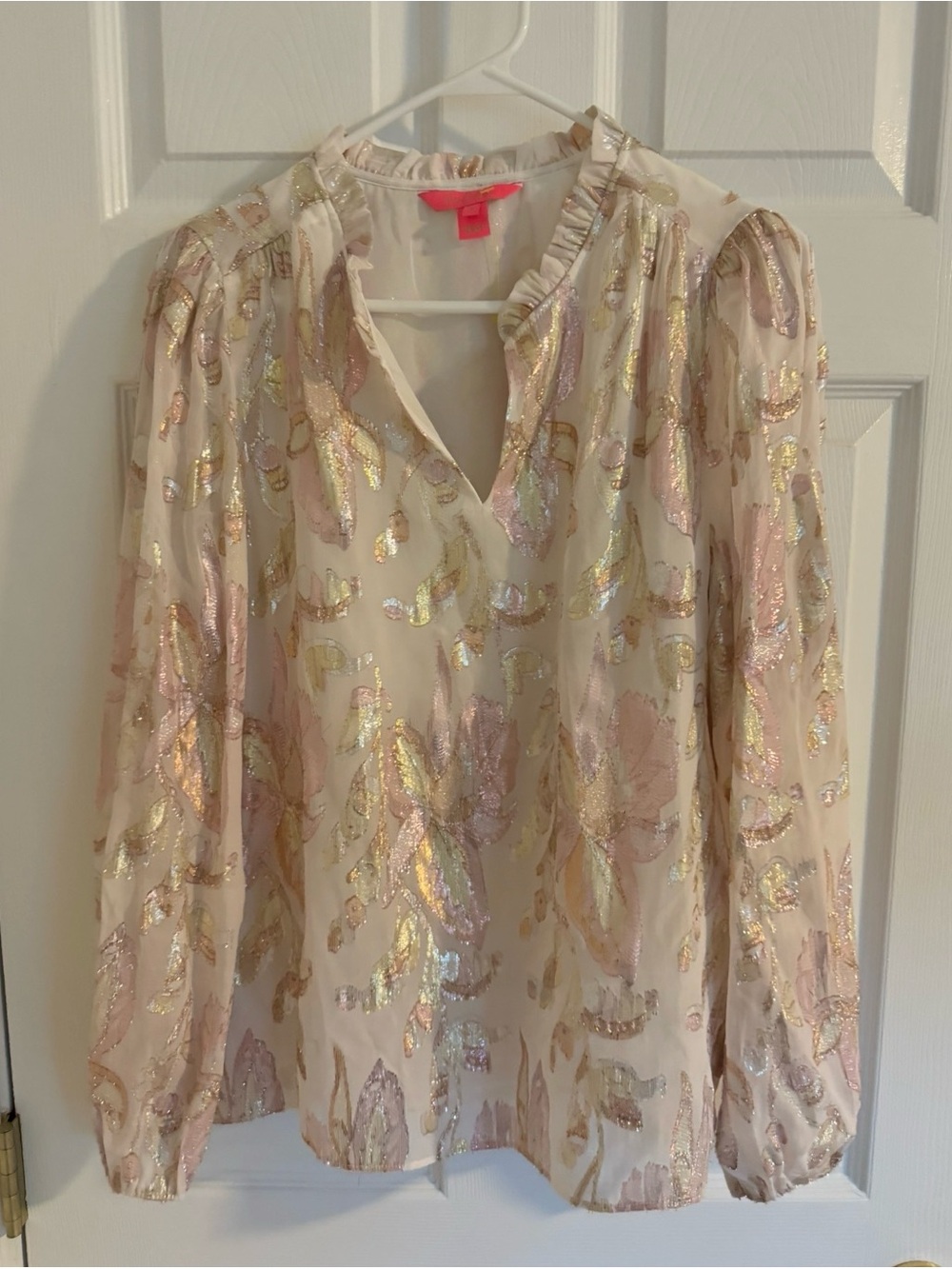 Lilly Pulitzer Giana Silk Top Blouse V-Neck Sparkle Metallic Accents Sz S - Picture 3 of 13